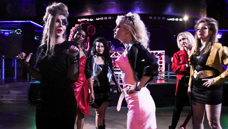 Fiery hot battle of the lesbian bands end in wild sex!