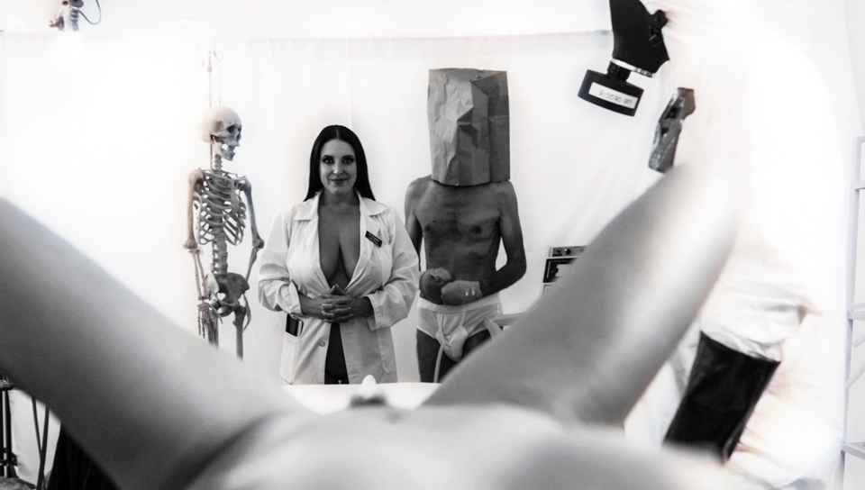Woman Wants To Get Pregnant Undergoes Depraved Treatment