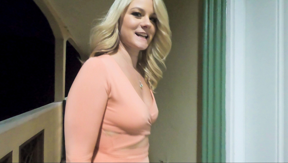 Big butt blonde fucks her lover in an open house